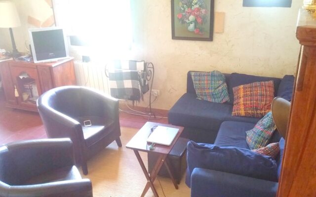 House With 2 Bedrooms in Bernuy, With Furnished Garden