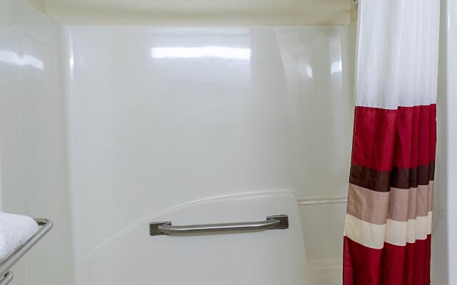 Red Roof Inn & Suites Middletown - Franklin