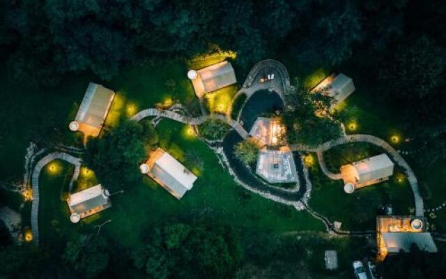 Chateau Ramšak, vineyard glamping resort