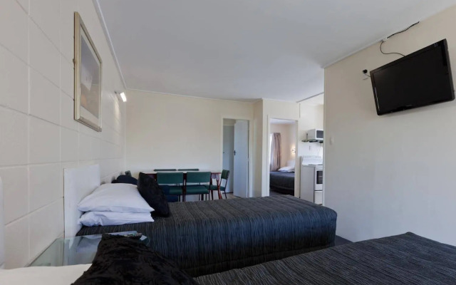 Tudor Motor Lodge