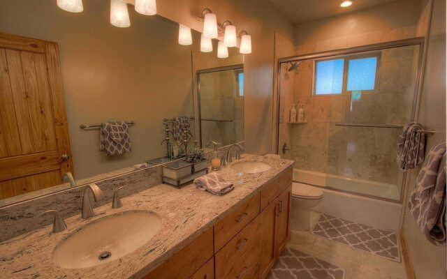 Hole in One Hideaway