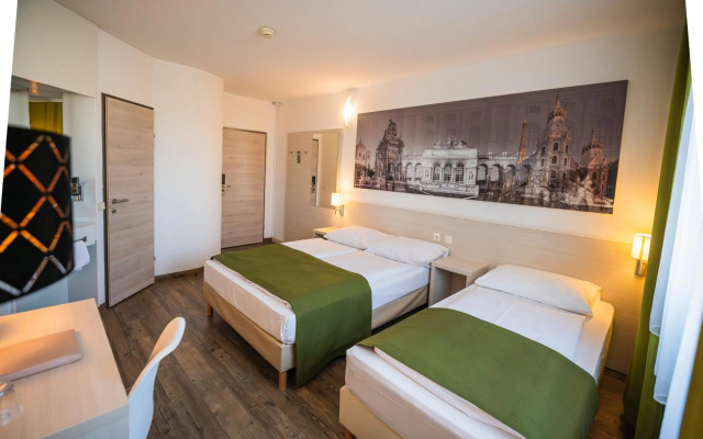 Life Hotel