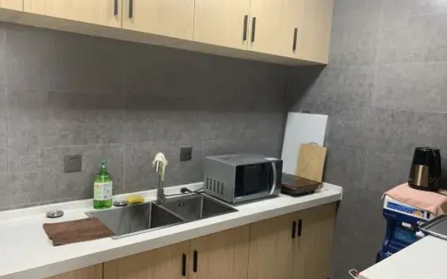 Aishe Honeymoon Seaview Inn