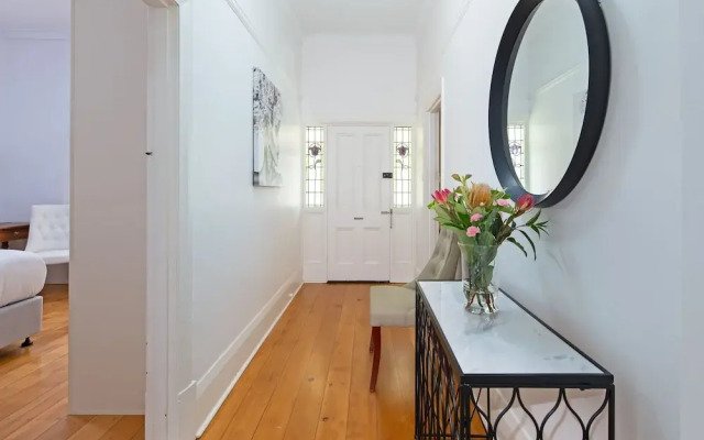 Charming 3BR Sandstone Haven