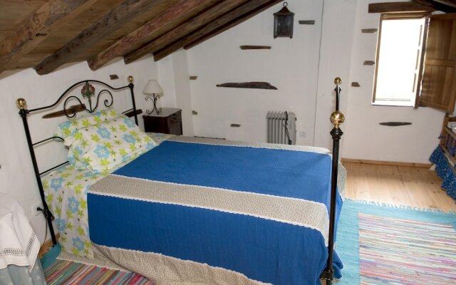 House With one Bedroom in Lousa, With Wonderful Mountain View and Furnished Terrace