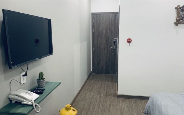 Lucas Inn 2