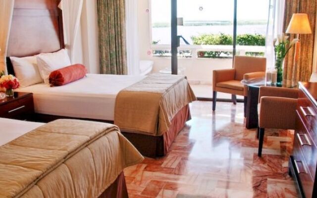 Ocean Villa All Inclusive by Omni Cancun