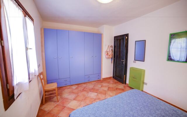 Delia Apartments