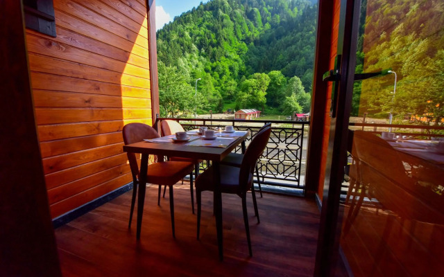 Vadi Uzungol Otel