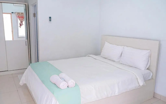 Griya Safitri Syariah by OYO Rooms