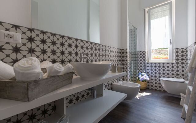 Maji Como Lake apartments