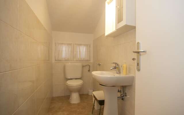 Apartments Crevatin Riva