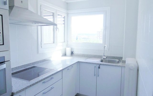 Apartamento luminoso, funcional y amplio en zona hospitalaria