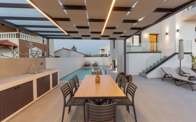 Villa Aelia - With Private Pool and Sauna