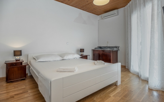 Apartment Milica - sea view : A2 Krilo Jesenice, Riviera Omis