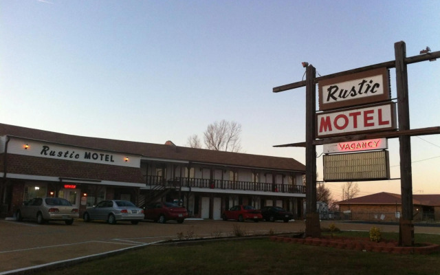 Rustic Motel Rolla
