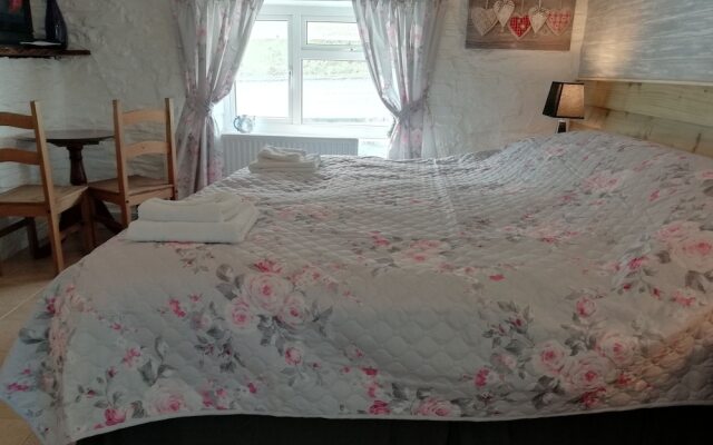 The Red Lion Country Inn