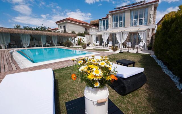 Sade Alacati Hotel