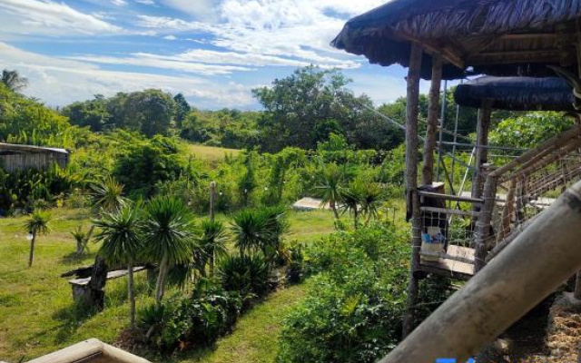 Tribu Kihud "Experience Simple Living"