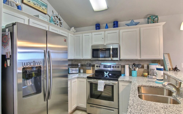 Blue Pineapple House