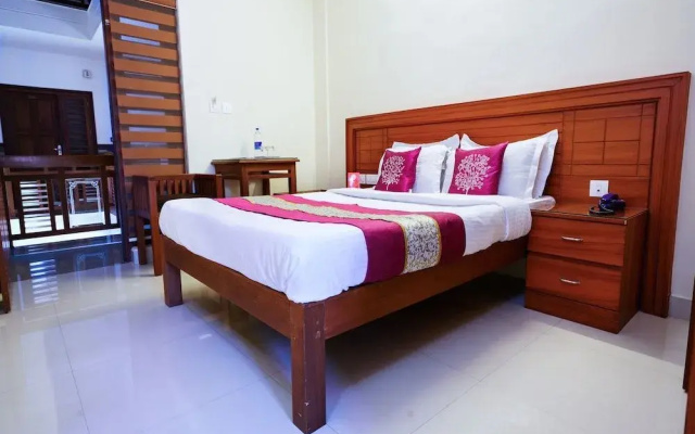 Hotel White Fort by OYO Rooms