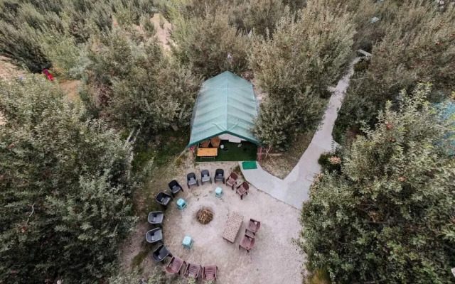 Apple Orchard Farm and Camping