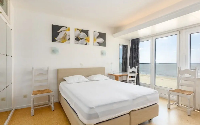 Nice Apartment With Shared Pool