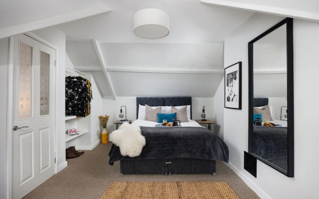 Bijoux Central Plymouth 1 Bed Apartment