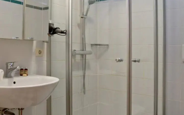 Mitterdorf Modern Retreat