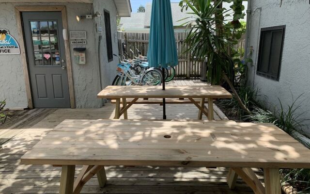 Sabal Palms Inn