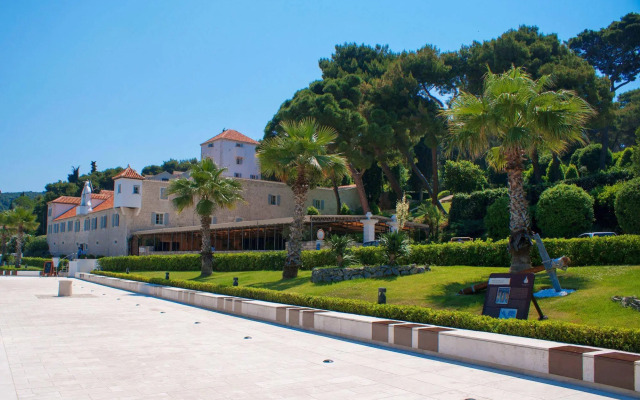 Hotel Martinis Marchi