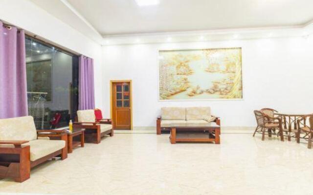 Mingyue Business Hotel