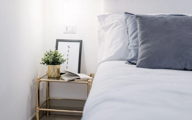 Piccola Luna Cozy Home