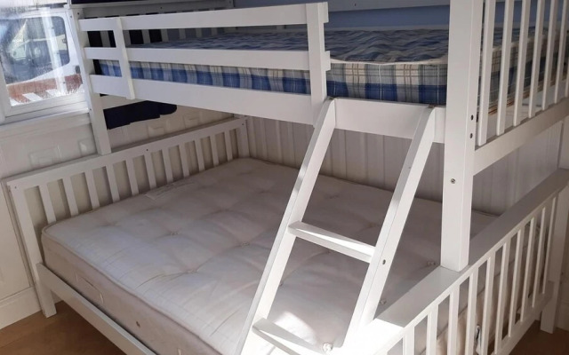 11B Medmerry Park 2 Bedroom Chalet