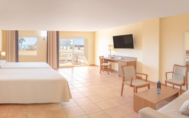 RH Casablanca & Suites Hotel