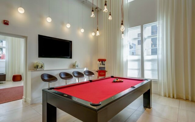 Global Luxury Suites in Sterling