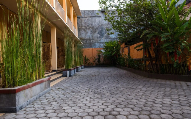 Rupaqa Hotel by OYO Rooms