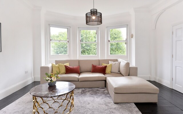 London Lifestyle - Knightsbridge VI