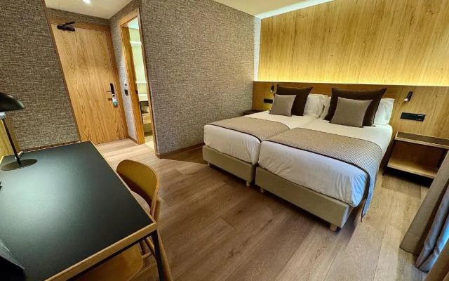 Hotel Petit Lacreu