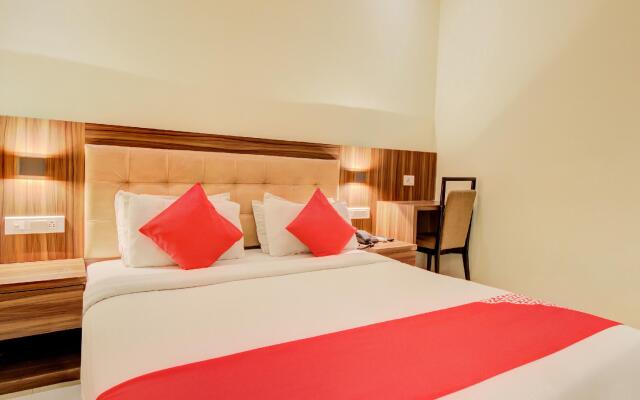 OYO 65661 Hotel Emerald Inn