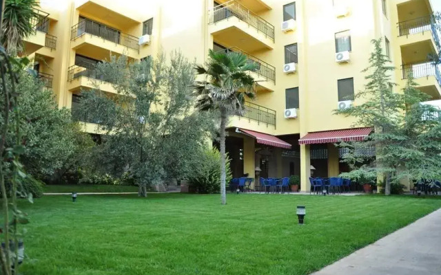 Palm Court Suites