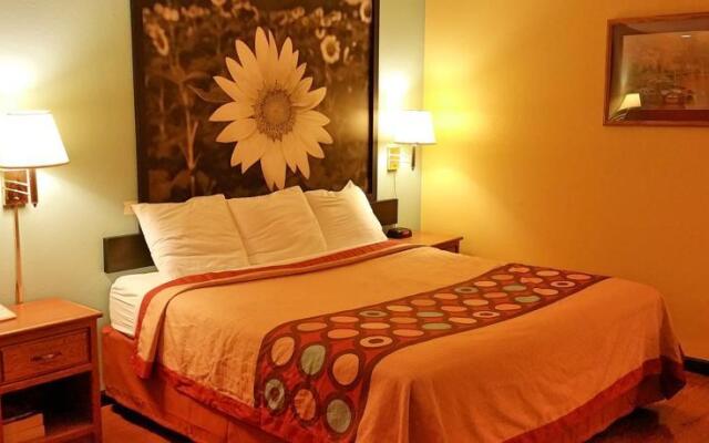 Super 8 Baltimore Essex Area