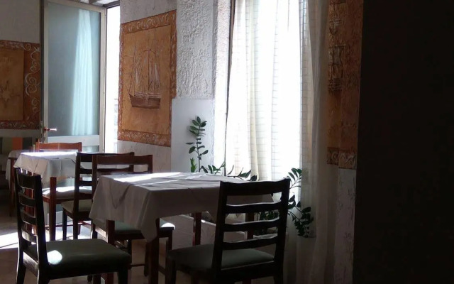 N E P center Hotel Rodos