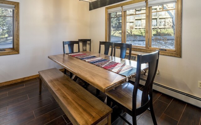 Phoenix 108 4 Bedroom Townhouse by RedAwning