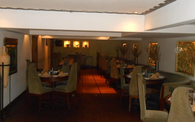Lytton Hotel