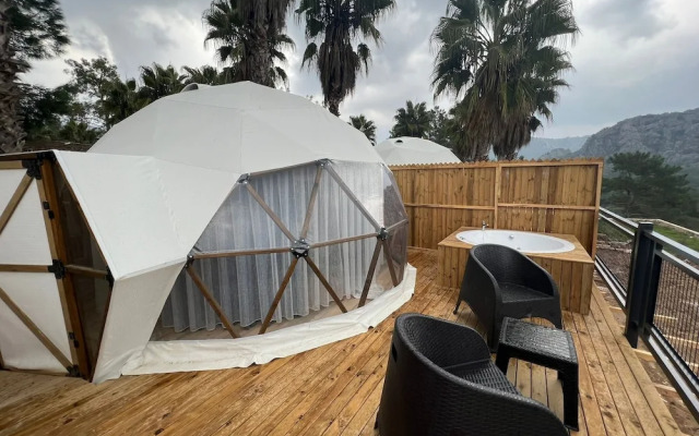 The Hill Glamping