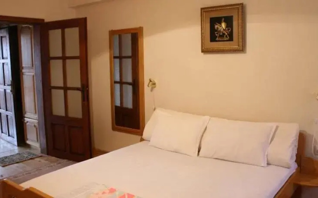 Dinko Motel