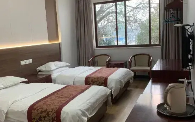 Haining chunxi hotel