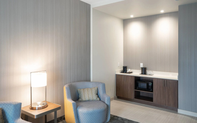 Courtyard by Marriott Charleston-North Charleston