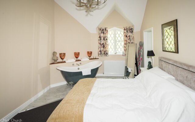 Country Estate - Coach House, Llandenny